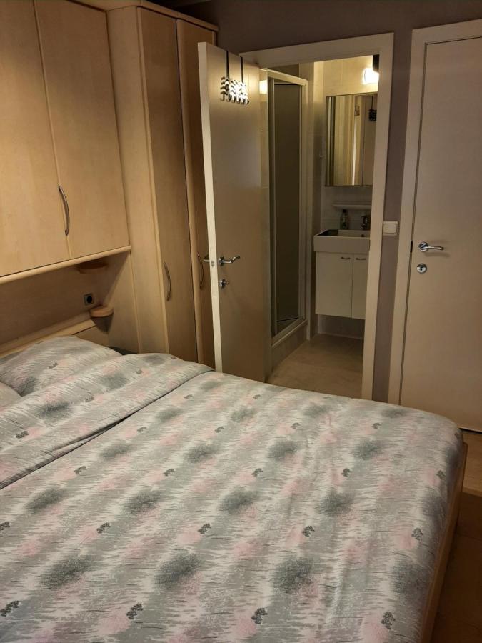 ニーウポールトHouse Kimberly 194, Bus 102アパートメント エクステリア 写真